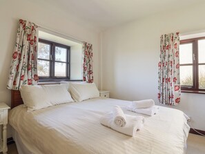 3 habitaciones, decoración personalizada y muebles diferentes 