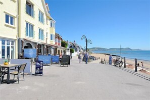 Cottage | Interior - Starfish (Lyme Regis)