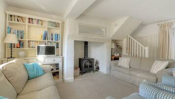 Cottage | Interior