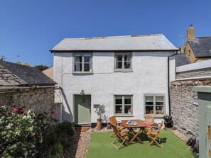 Cottage | Outdoor dining