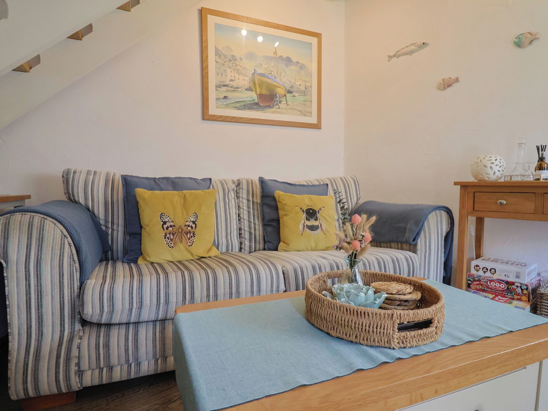 Cottage | Living area | TV, DVD player