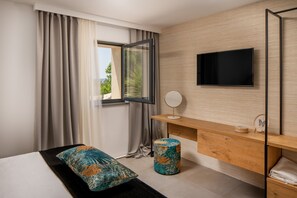 6 habitaciones, tabla de planchar con plancha y wifi gratis 