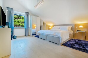 5 chambres, fer et planche à repasser, Wi-Fi gratuit, draps fournis