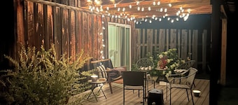 Peaceful and private renovated barn right off the winery and brewery trail