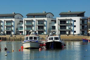 Exterior - Harbour View (Bridport)