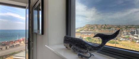 2 bedrooms, individually decorated, individually furnished, free WiFi