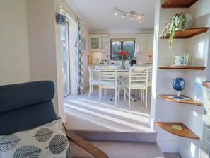 Cottage | Interior - High Cliff Orchard (Lyme Regis)