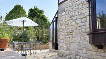 Cottage | Interior