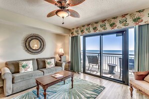 TV, DVD player - Luxurious Oceanfront Condo - Extra Spacious! On-Site Dining - Amazing Pools! (Myrtle Beach)