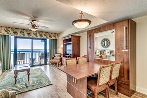 Dining - Luxurious Oceanfront Condo - Extra Spacious! On-Site Dining - Amazing Pools! (Myrtle Beach)