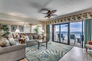 TV, DVD player - Stunning 4Bdrm Oceanfront Condo: Spacious, Amazing Pools and Amenities (Myrtle Beach)
