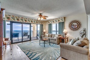 TV, DVD player - Luxurious Oceanfront Corner Unit – 3 beds, 3 baths (Myrtle Beach)