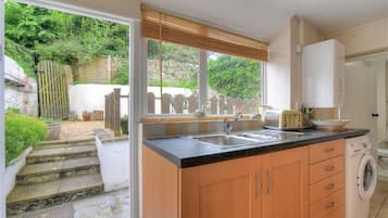 Cottage | Interior