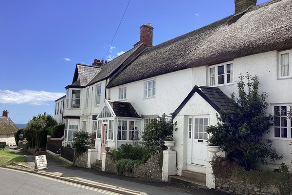 Cottage | Front of property