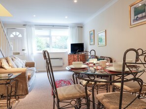 Cottage | Interior - 44 Fernhill Heights (Bridport)