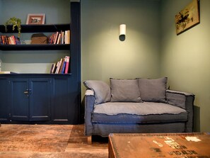 Cottage | Interior - Avocet (Lyme Regis)