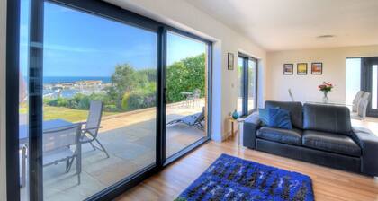 Harbour Heights Cottage