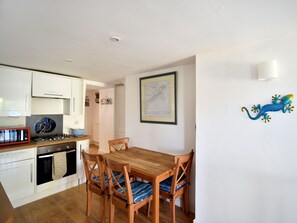 Cottage | Interior - Little Bay View (Lyme Regis)
