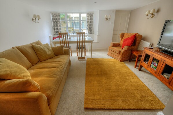 DVD player - Tudor Cottage (Lyme Regis)