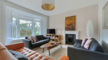 Cottage | Interior
