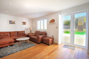 Cottage | Interior - Shire View (Lyme Regis)