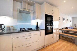 Cottage | Interior - Shire View (Lyme Regis)