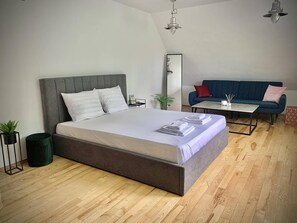 2 Schlafzimmer, Bügeleisen/Bügelbrett, kostenloses WLAN