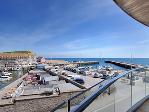Cottage | Marina