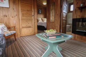 Casa de campo | 2 dormitorios, decoración individual, mobiliario individual