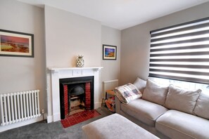 Cottage | Bahagian dalam