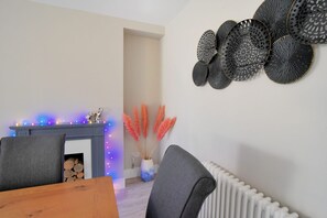 Cottage | Tempat makan