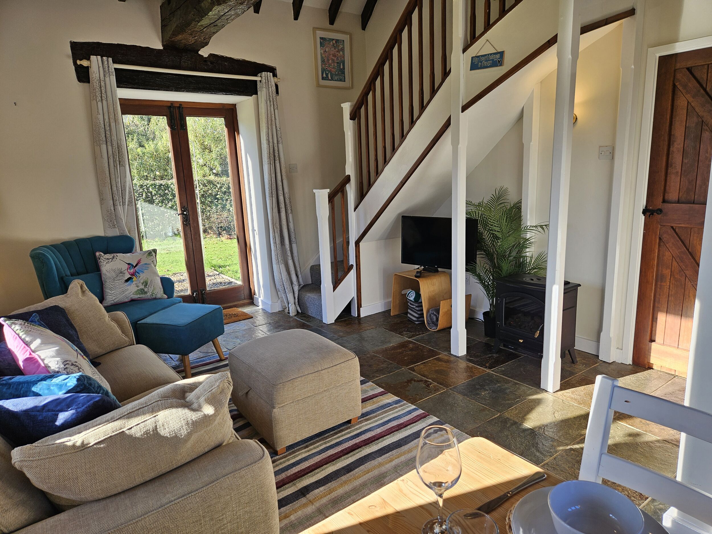 Cottage | Living area