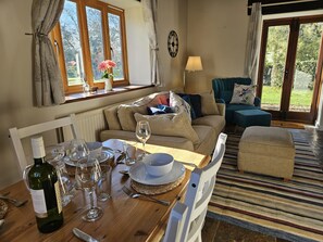 Cottage | Living area