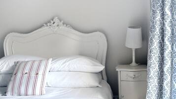 Mökki | 3 makuuhuonetta, yksilöllisesti sisustettu, yksilöllisesti kalustettu