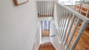 Interior - Coombe Street Cottage (Lyme Regis)