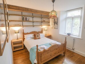 4 bedrooms, individually decorated, individually furnished, free WiFi - Coombe Street Cottage (Lyme Regis)