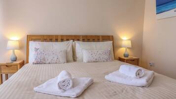 Cottage | 2 bedrooms, individually decorated, individually furnished, free WiFi