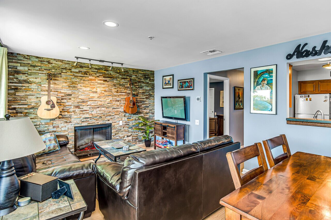 スマートテレビ、暖炉、プリンター