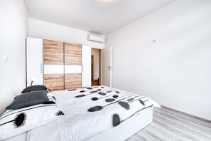 2 camere, ferro/asse da stiro, accesso a Internet, lenzuola