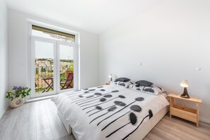 2 chambres, fer et planche à repasser, accès Internet, draps fournis