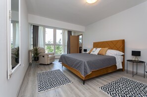 5 Schlafzimmer, Bügeleisen/Bügelbrett, WLAN, Bettwäsche