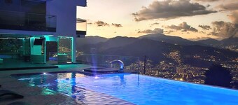 ☆Glass Mansion☆ | Breathtaking 180° Panoramic View