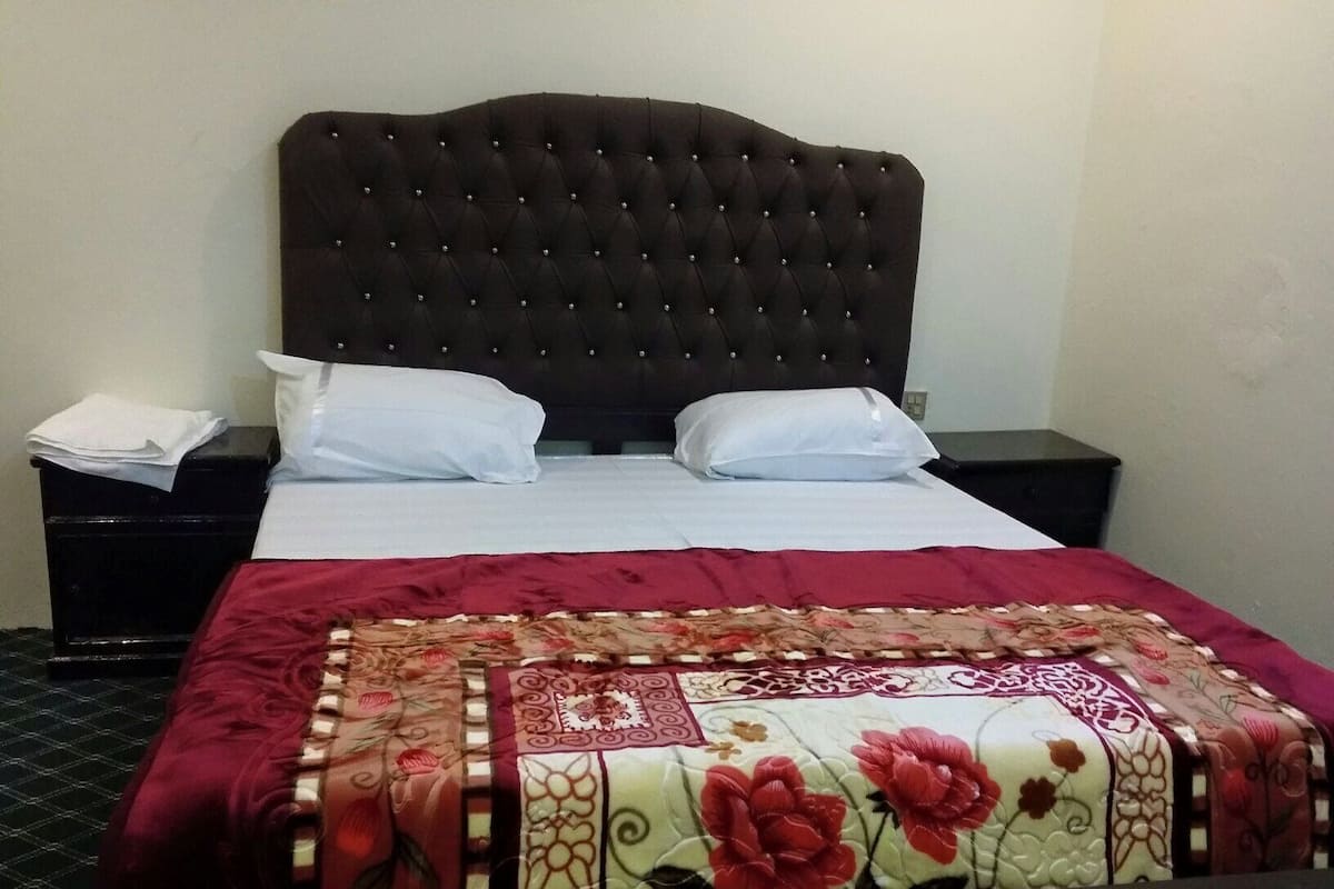 Standard Double Room | Free WiFi