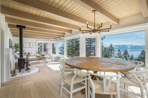 Dining - LUXE ✶ Lakeview Retreat | King Bed⚡️WiFi✶Long Stays (Tahoma)