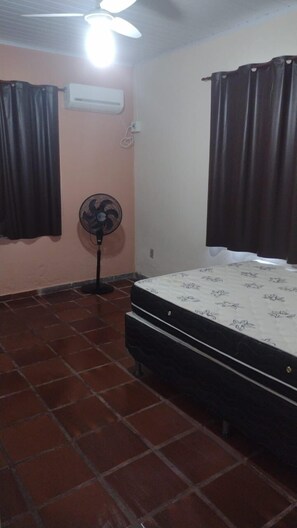 Casa familiar | 3 habitaciones, cortinas blackout y tabla de planchar con plancha 