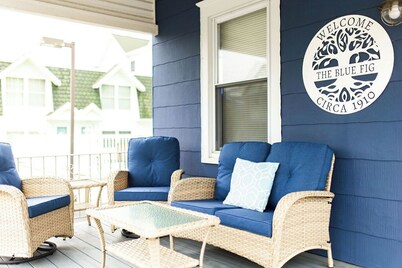 The Blue Fig, 1.5 Blocks to Beach and Boardwalk, Fenced-in yard, Parking