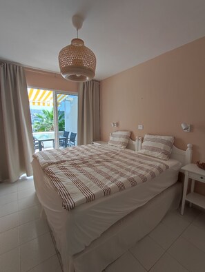 1 bedroom, iron/ironing board, travel cot, free WiFi - Sunny apartment with sea view (Mogán)