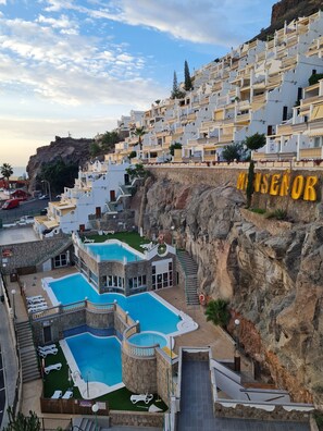 Outdoor pool, a heated pool