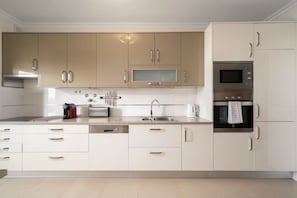 Fridge, microwave, oven, dishwasher