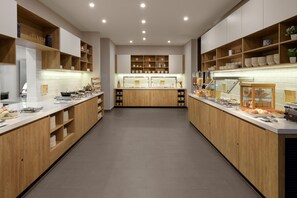Free daily buffet breakfast  - Hyatt Place Monterrey Valle (San Pedro Garza García)